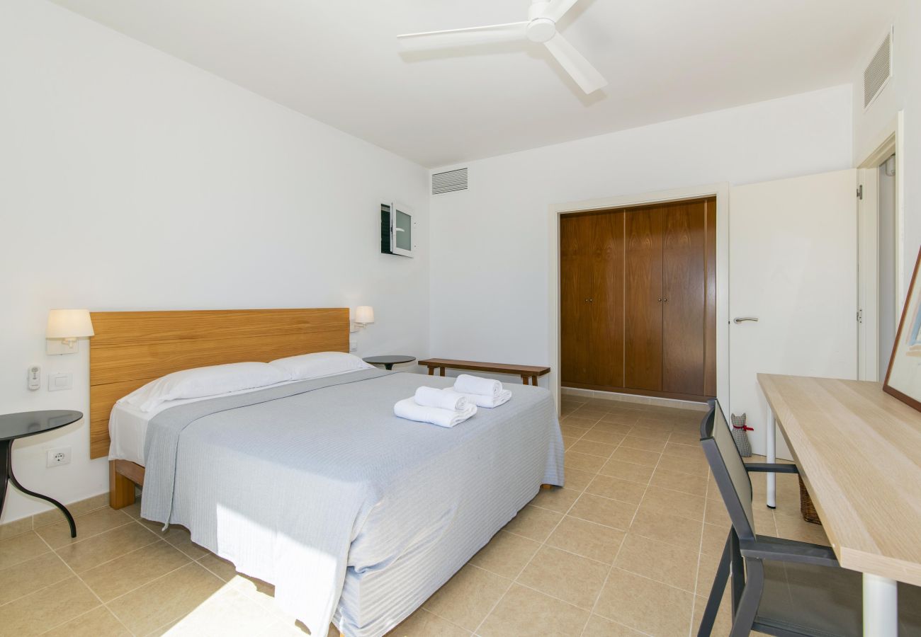 Villa en Biniancolla - Biniancolla Ginesta chalet con piscina comunitaria 