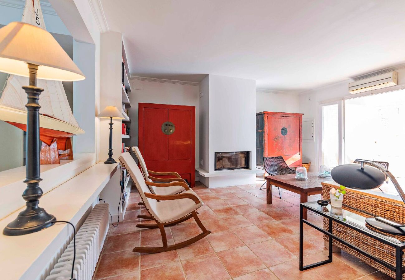 Villa en Es Castell - Villa Rosa — Garden & Pool Retreat