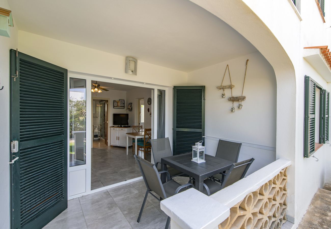 Apartamento en Es Mercadal - Apto 2 habitaciones (piscina y aire acondicionado) 