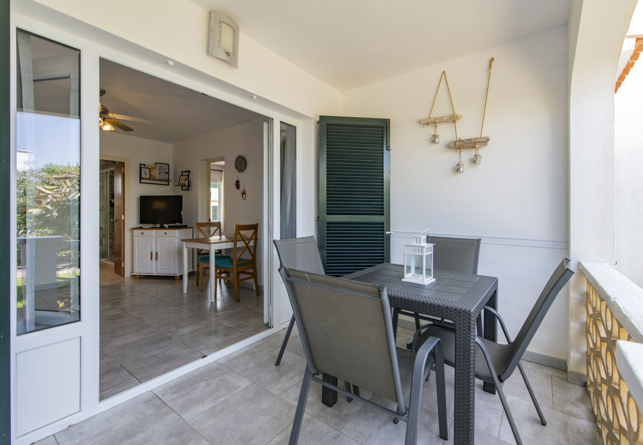 Apartamento en Es Mercadal - Apto 2 habitaciones (piscina y aire acondicionado) 