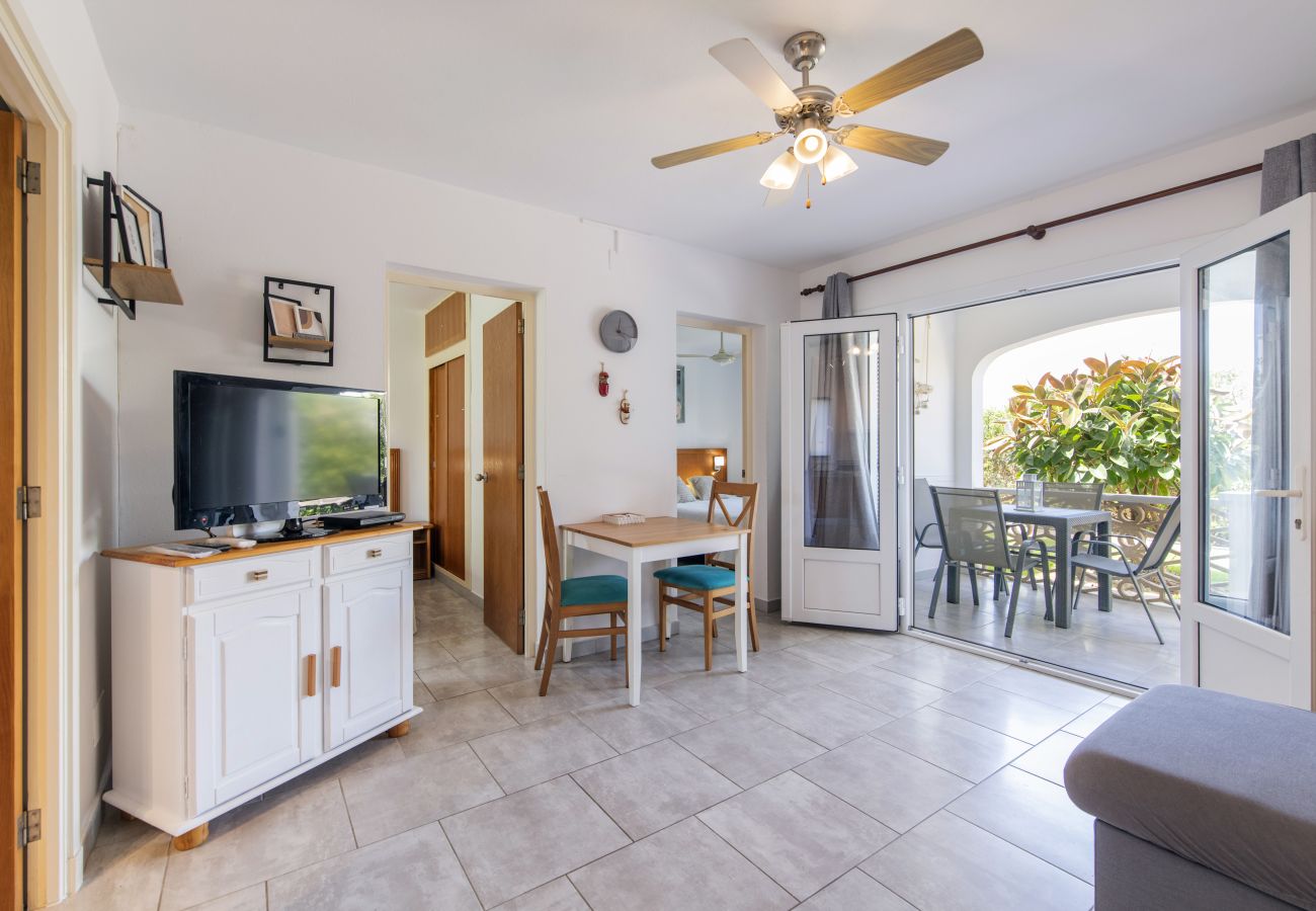 Apartamento en Es Mercadal - Apto 2 habitaciones (piscina y aire acondicionado) 