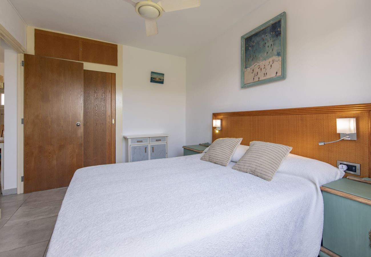 Apartamento en Es Mercadal - Apto 2 habitaciones (piscina y aire acondicionado) 