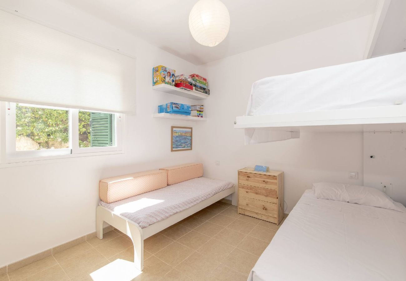 Villa in Biniancolla - Biniancolla Ginesta villa with communal pool