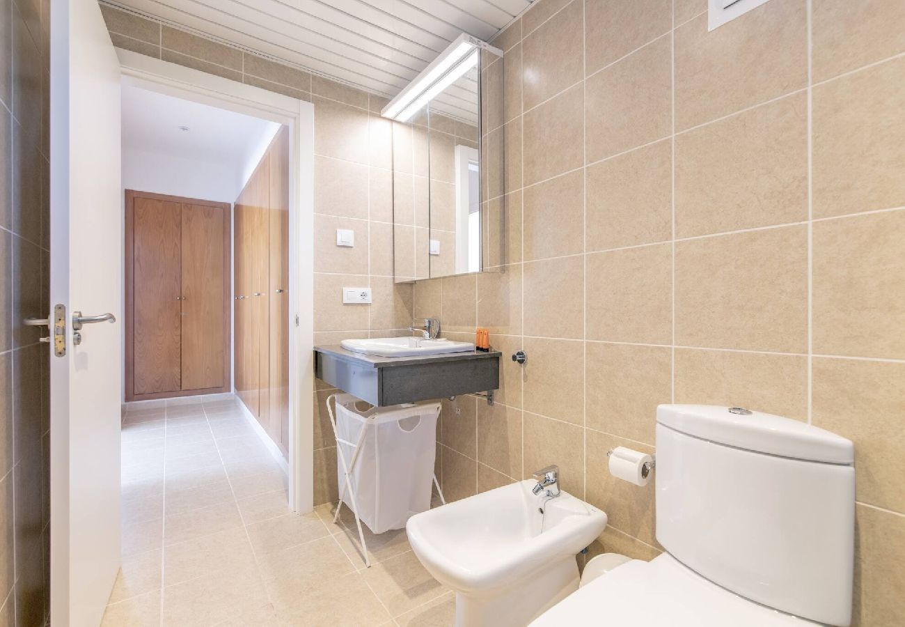 Villa in Biniancolla - Biniancolla Ginesta villa with communal pool