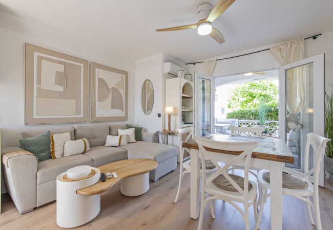 Residenz in Calan Porter - Small Boutique Apartment to Never Forget 