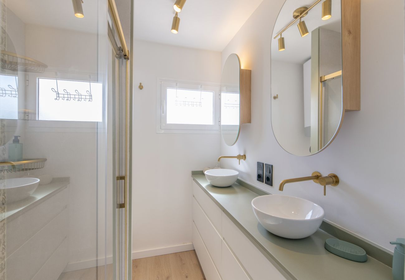 Residenz in Calan Porter - Small Boutique Apartment to Never Forget 