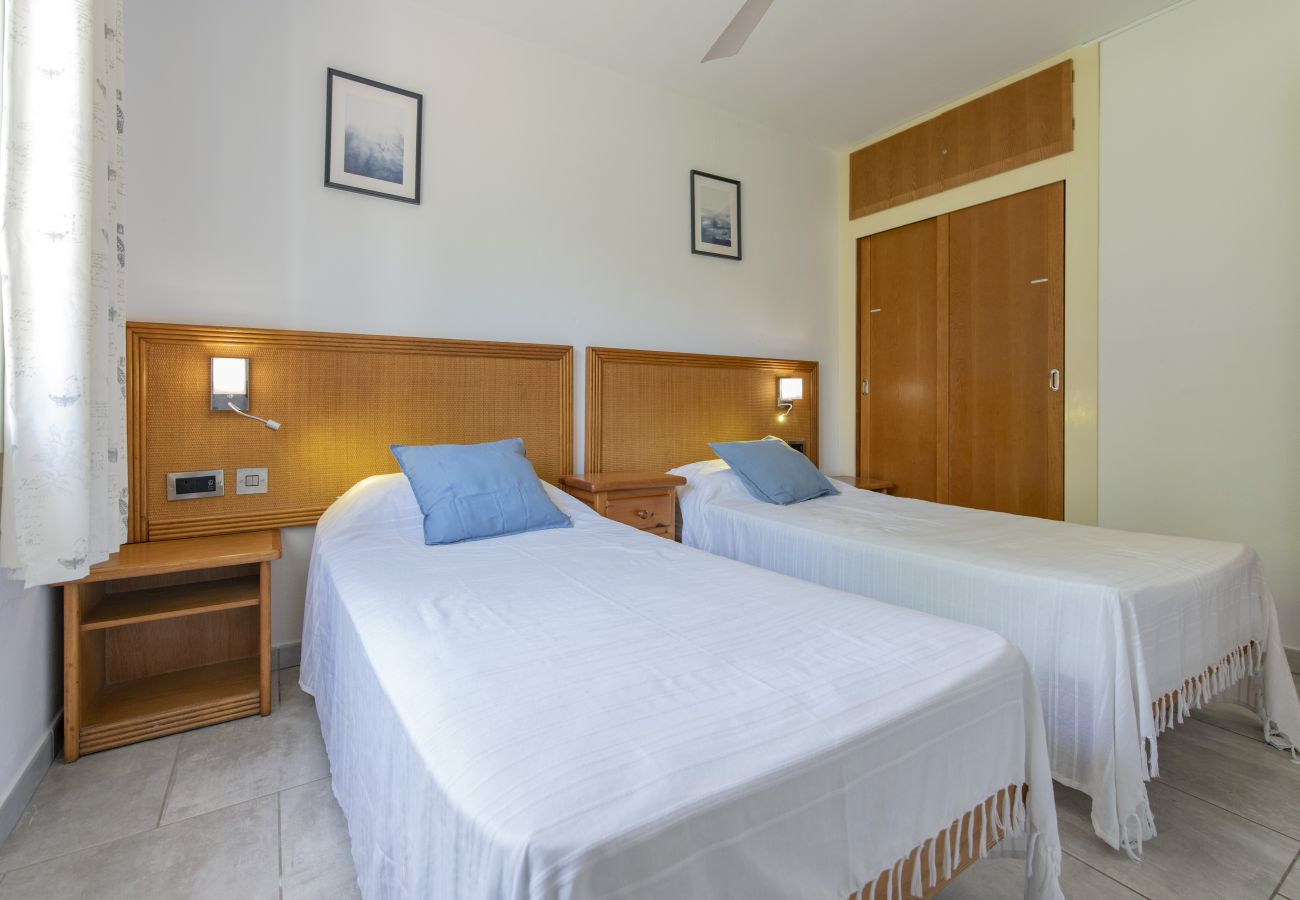 Ferienwohnung in Es Mercadal - Apto 2 habitaciones (piscina y aire acondicionado) 