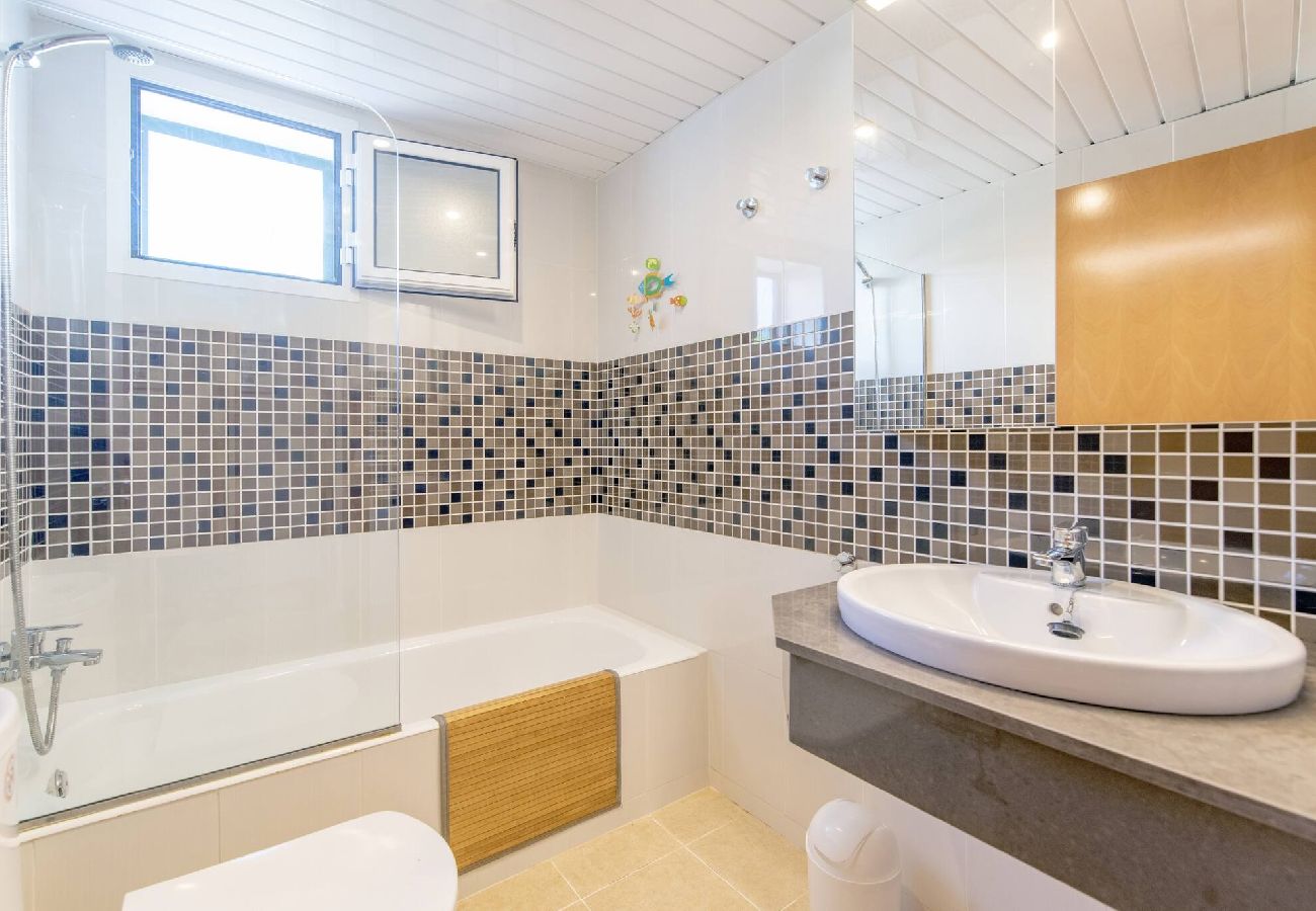 Villa in Biniancolla - Biniancolla Iris villa with communal pool