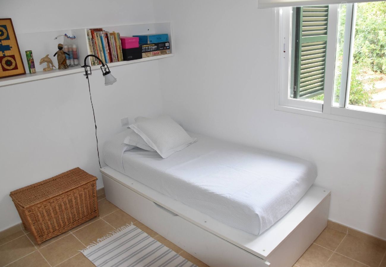 Villa in Biniancolla - Biniancolla Heura villa with communal pool