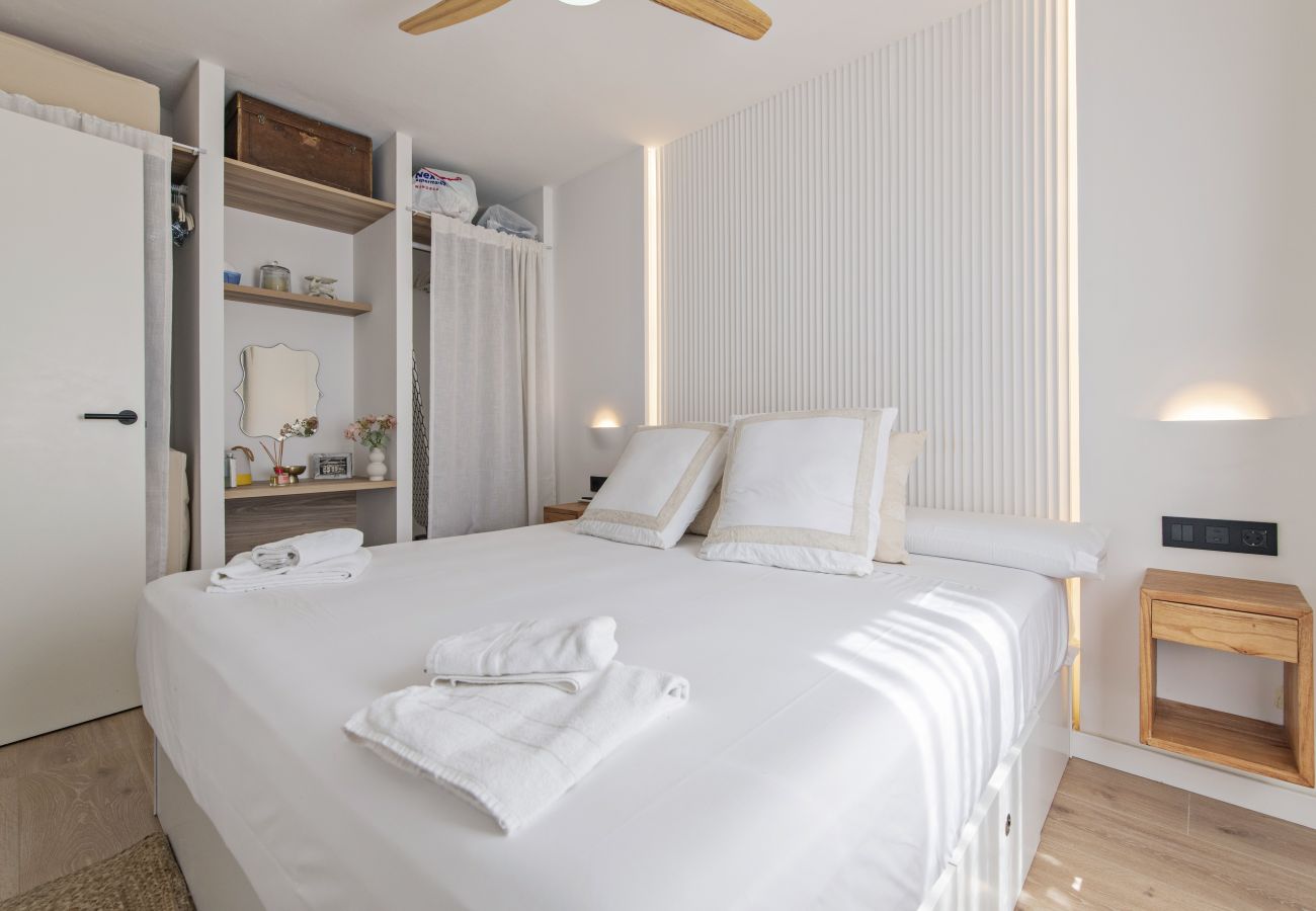 Residence in Calan Porter - Small Boutique Apartment to Never Forget 