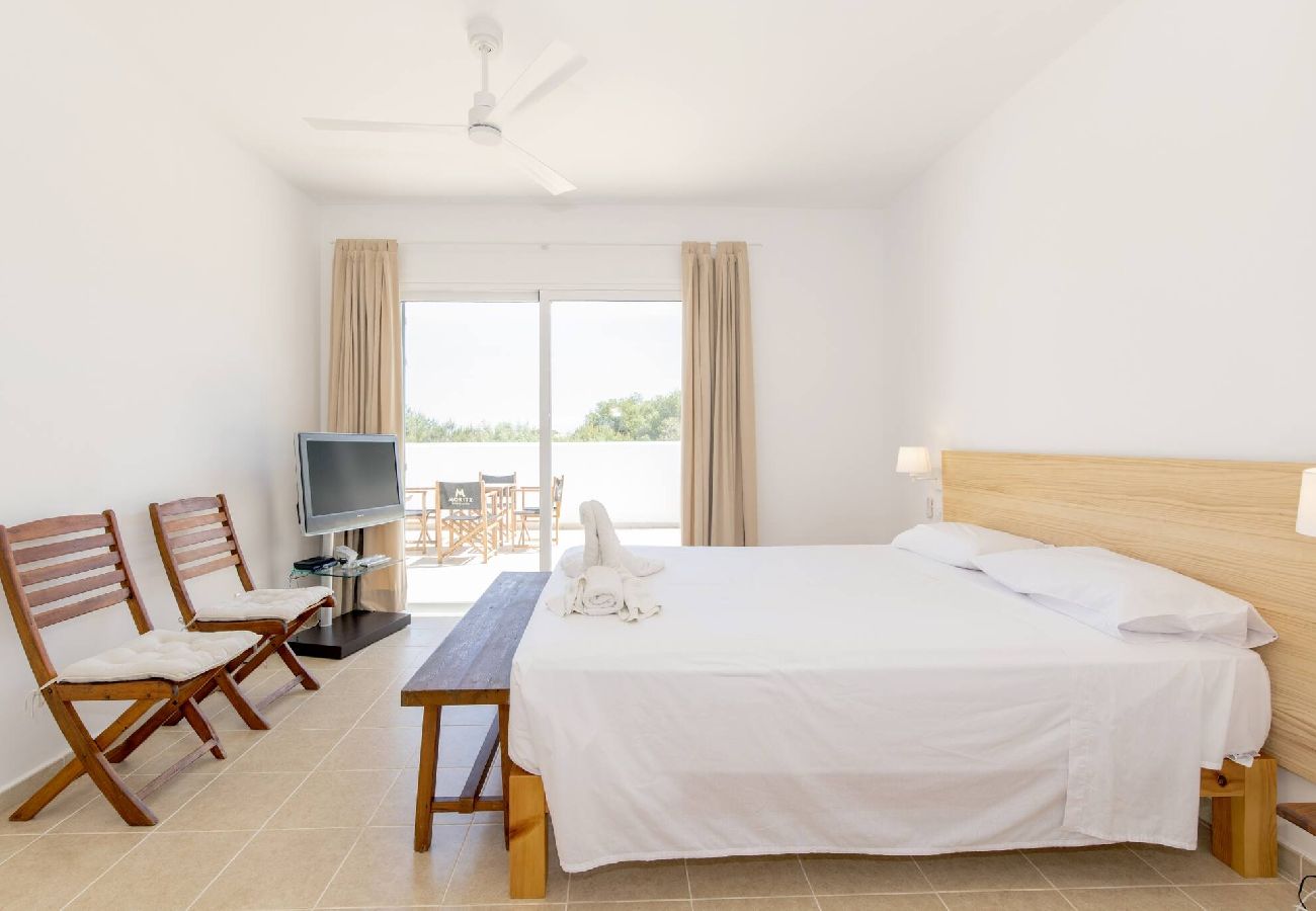 Villa à Biniancolla - Biniancolla Ginesta villa with communal pool