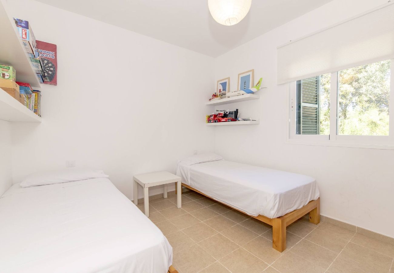 Villa à Biniancolla - Biniancolla Ginesta villa with communal pool