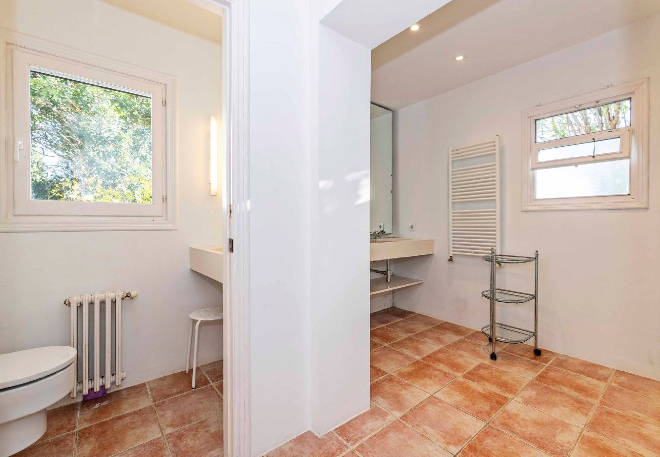 Villa à Es Castell - Villa Rosa — Garden & Pool Retreat