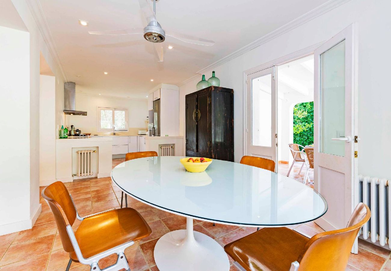 Villa à Es Castell - Villa Rosa — Garden & Pool Retreat