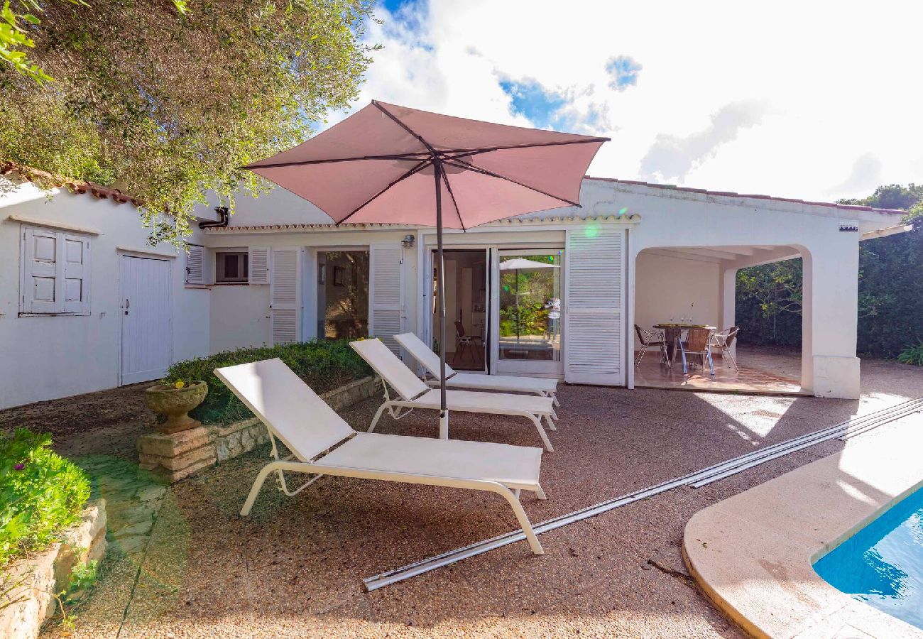 Villa à Es Castell - Villa Rosa — Garden & Pool Retreat