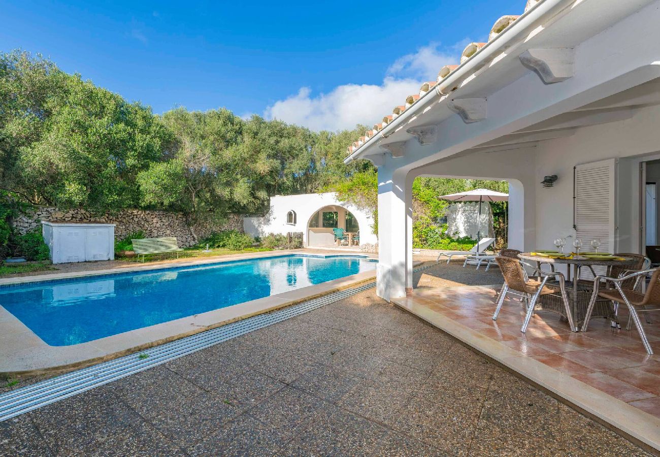 Villa à Es Castell - Villa Rosa — Garden & Pool Retreat