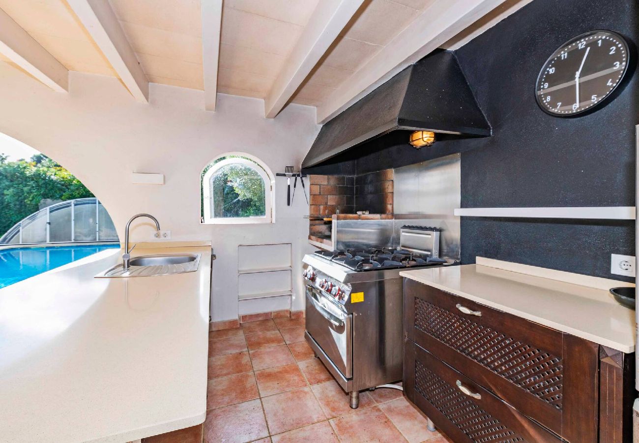 Villa à Es Castell - Villa Rosa — Garden & Pool Retreat